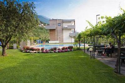 фото отеля Hotel Villa Stella Nago-Torbole