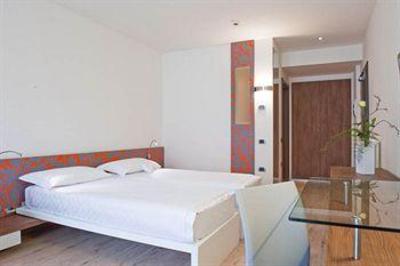 фото отеля Hotel Villa Stella Nago-Torbole