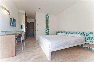 фото отеля Hotel Villa Stella Nago-Torbole