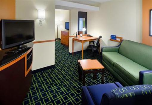 фото отеля Fairfield Inn & Suites Charlotte Matthews