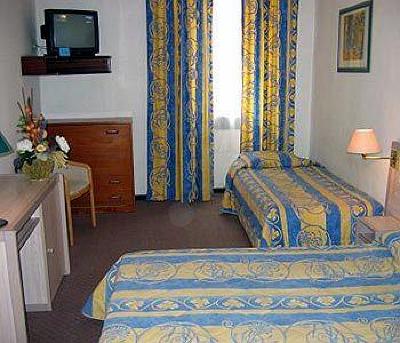 фото отеля Hotel Carlyna