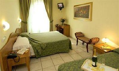 фото отеля 22 Marzo Hotel