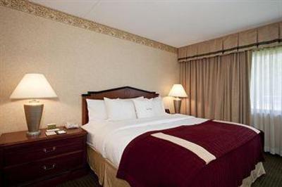 фото отеля Doubletree Guest Suites Cincinnati Sharonville