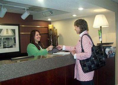 фото отеля Effingham Hampton Inn