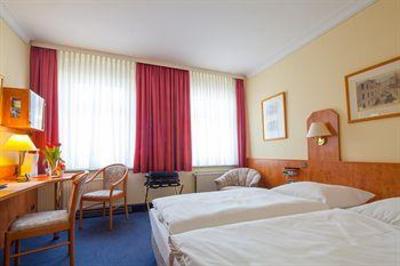 фото отеля Hotel Kastanienhof Berlin