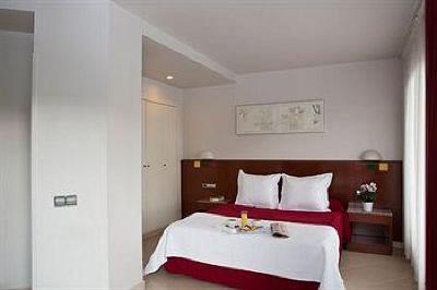 фото отеля Hotel Amrey Sant Pau Barcelona