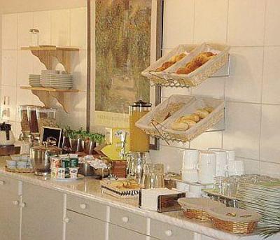 фото отеля Hotel Bel Alp Manosque