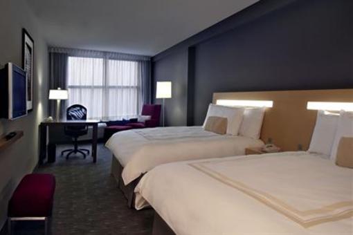 фото отеля Novotel Montreal Aeroport