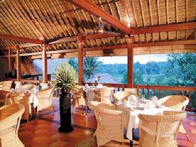фото отеля Batu Karang Lembongan Resort and Day Spa