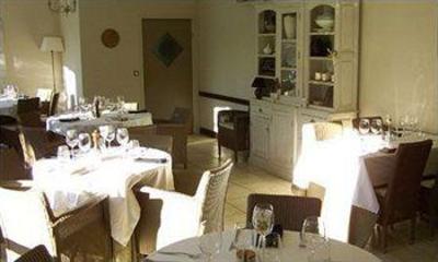 фото отеля Les Aubuns Country Hotel Caissargues
