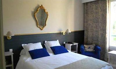 фото отеля Les Aubuns Country Hotel Caissargues