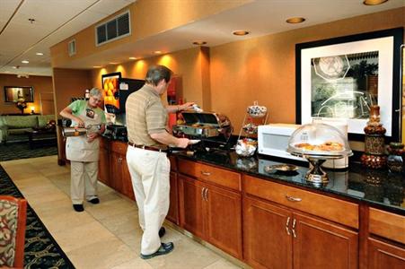 фото отеля Hampton Inn Auburn (Alabama)