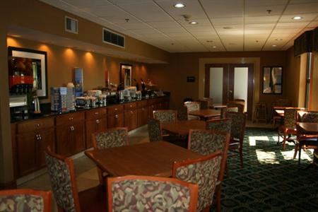 фото отеля Hampton Inn Auburn (Alabama)