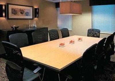 фото отеля Cambria Suites Indianapolis Airport