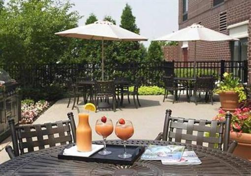 фото отеля SpringHill Suites Chicago Lincolnshire