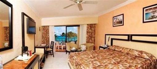фото отеля Sandos Playacar Beach Resort & Spa