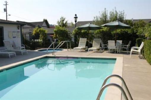 фото отеля Grass Valley Courtyard Suites