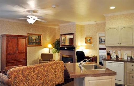 фото отеля Grass Valley Courtyard Suites