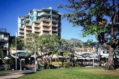 фото отеля BreakFree Royal Harbour Resort