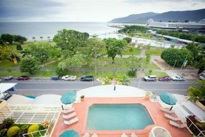 фото отеля BreakFree Royal Harbour Resort