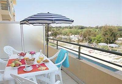 фото отеля Nemea Appart Hotel Biot