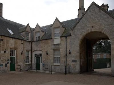 фото отеля Stoke Rochford Hall Hotel Grantham
