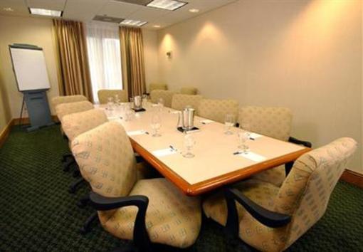 фото отеля Fairfield Inn & Suites Atlanta Airport South/Sullivan Road