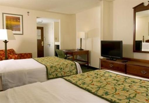 фото отеля Fairfield Inn & Suites Atlanta Airport South/Sullivan Road