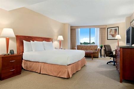 фото отеля Hilton Hotel Arlington (Texas)