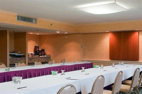 фото отеля Hilton Hotel Arlington (Texas)