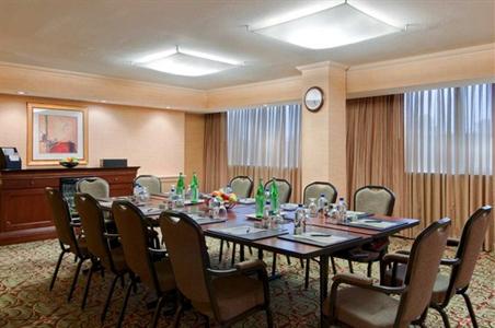 фото отеля Hilton Hotel Arlington (Texas)