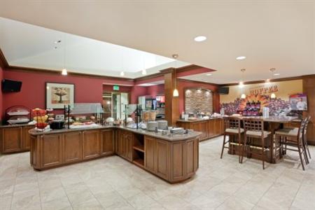 фото отеля Staybridge Suites Seattle North-Everett
