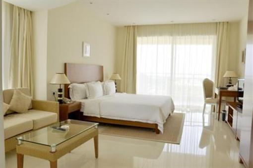 фото отеля Ramada Hotel And Suites Boao