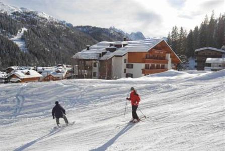 фото отеля Hotel Dahu Pinzolo