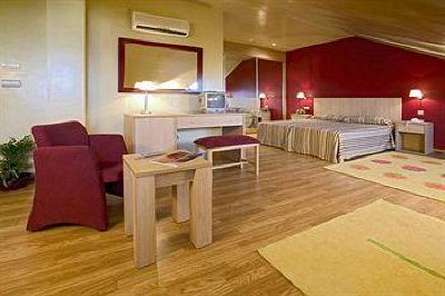 фото отеля Hotel & Apartamentos Mar Comillas