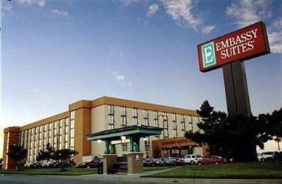 фото отеля Embassy Suites Oklahoma City - Will Rogers Airport