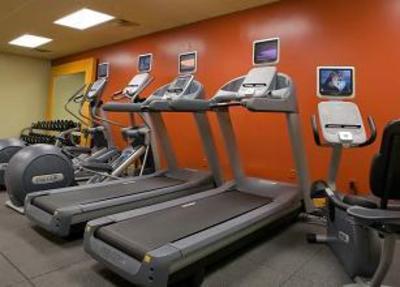 фото отеля Embassy Suites Oklahoma City - Will Rogers Airport