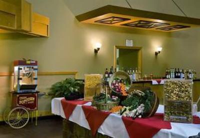фото отеля Embassy Suites Oklahoma City - Will Rogers Airport