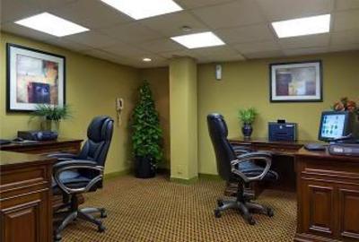 фото отеля Embassy Suites Oklahoma City - Will Rogers Airport