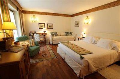 фото отеля Auberge De La Maison Hotel Courmayeur