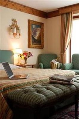 фото отеля Auberge De La Maison Hotel Courmayeur