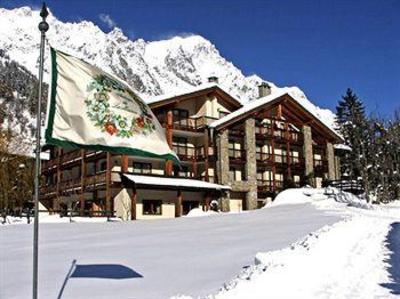фото отеля Auberge De La Maison Hotel Courmayeur