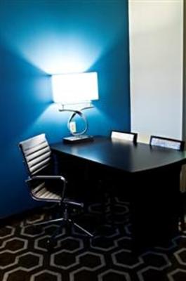 фото отеля Embassy Suites St. Louis - Airport