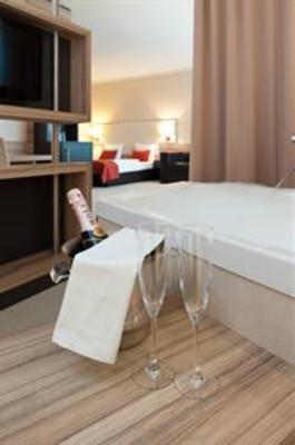 фото отеля Best Western Premier Hotel Regensburg
