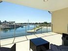 фото отеля Quality Suites Crest Mandurah