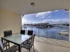 фото отеля Quality Suites Crest Mandurah