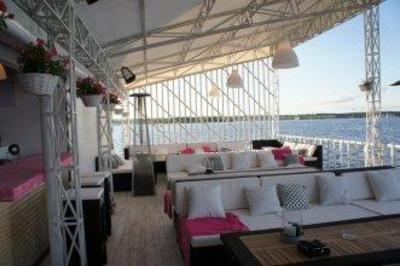 фото отеля Admiral Marina Club Mini Hotel