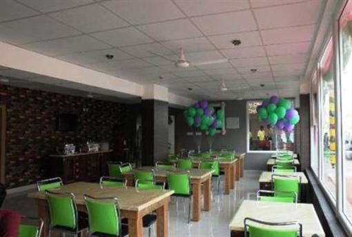 фото отеля Lotel Serviced Apartments
