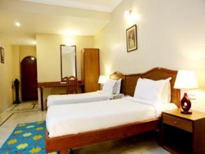 фото отеля Sandhu Palace