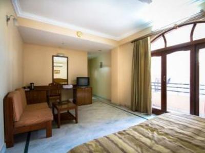 фото отеля Sandhu Palace